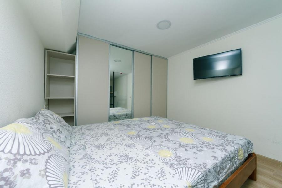 Inn Smarthause Apartments Kiev Exterior foto